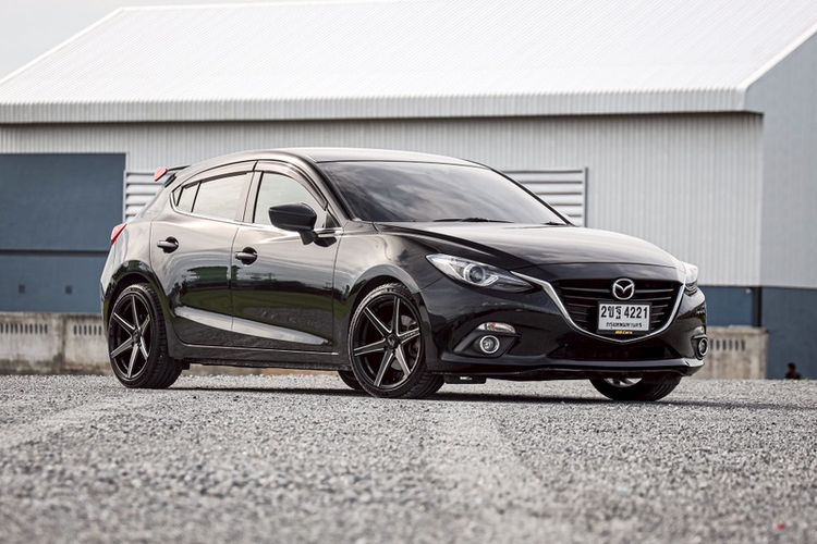 Mazda 2015 Sedan เบนซิน ไม่ติดแก๊ส เกียร์อัตโนมัติ ดำ รูปที่ 3