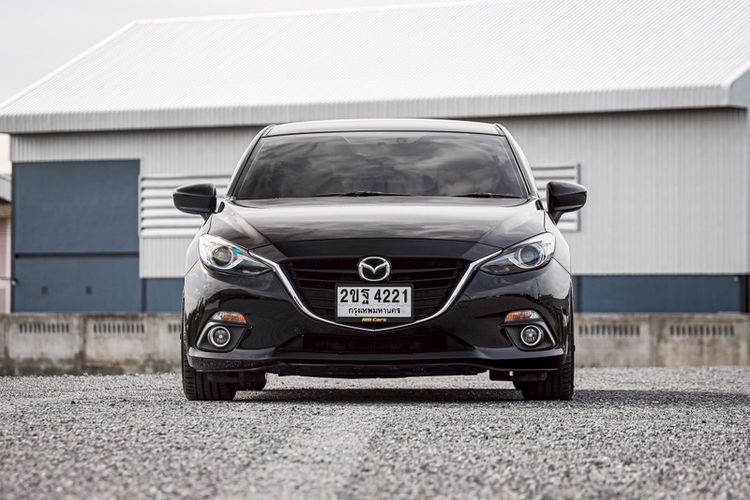 Mazda 2015 Sedan เบนซิน ไม่ติดแก๊ส เกียร์อัตโนมัติ ดำ รูปที่ 2