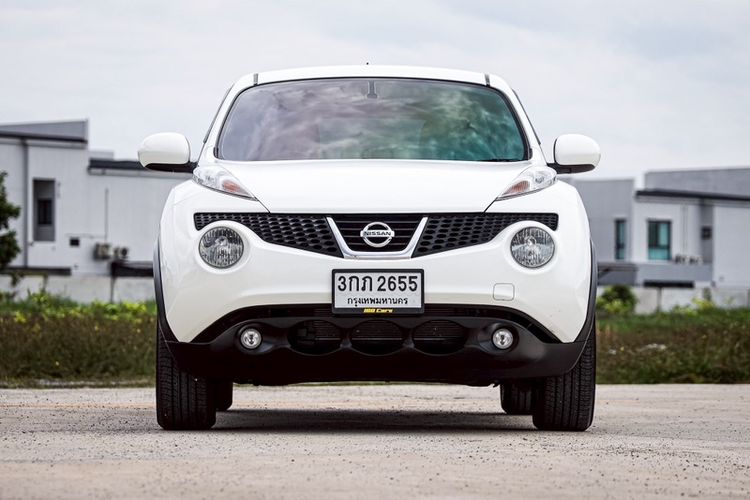 Nissan 2014 Sedan เบนซิน ไม่ติดแก๊ส เกียร์อัตโนมัติ ขาว รูปที่ 2