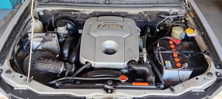 Isuzu D-MAX 2009 2.5 EXL Ddi i-TEQ Pickup ดีเซล ไม่ติดแก๊ส เกียร์ธรรมดา บรอนซ์เงิน รูปที่ 4