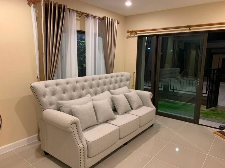 ส่งต่อ โซฟา  สภาพดี 95%แบรด์  Grand Furnished