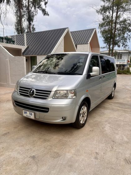 รถ Volkswagen Caravelle 2.5 TDi สี บรอนซ์เงิน