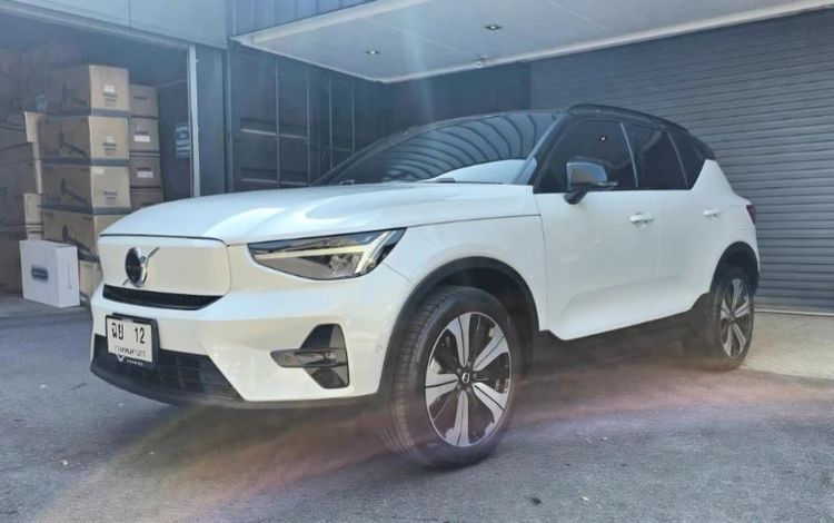 Volvo XC40 2022 Recharge Pure Electric Utility-car ไฟฟ้า ไม่ติดแก๊ส เกียร์อัตโนมัติ ขาว รูปที่ 3