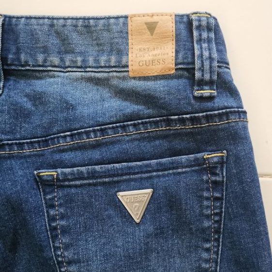 ขายถูกค่ะ​ กางเกง​ยีนส์​แบรนด์​ GUESS​ มือ​ 2 รูปที่ 4