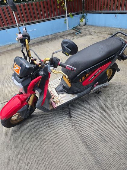zoomer x รูปที่ 4