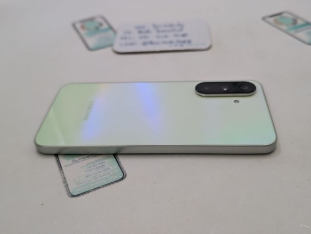 ขาย เทิร์น Samsung Galaxy A36 5G 128 Gb ศูนย์ไทย สภาพสวย อุปกรณ์ครบยกกล่อง ประกันยาว 8 เดือน เพียง 5,990 บาท ครับ   รูปที่ 5