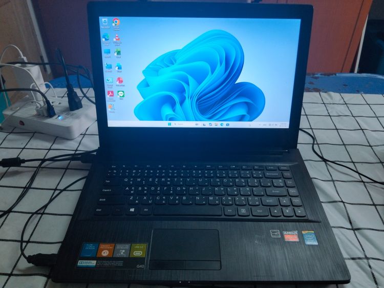 วินโดว์ 8 กิกะไบต์ USB ไม่ใช่ ขาย notebook Lenovo IdeaPad G40-70 i5