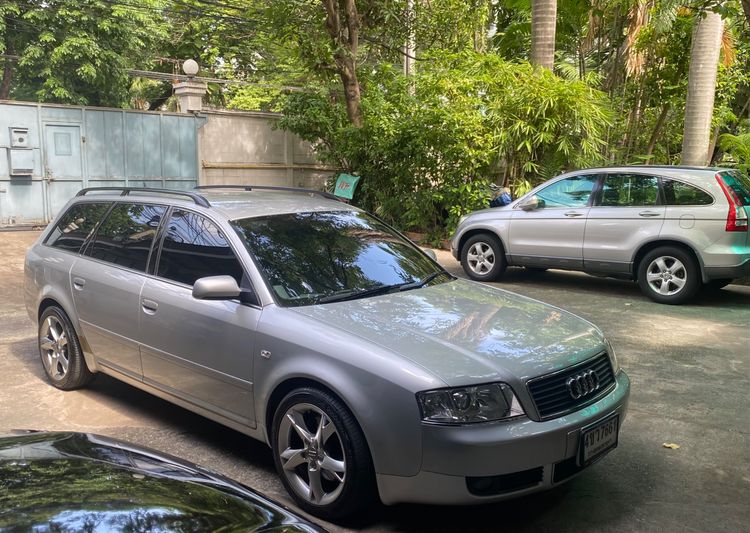 รถ Audi Audi A6  2.4 สี บรอนซ์เงิน