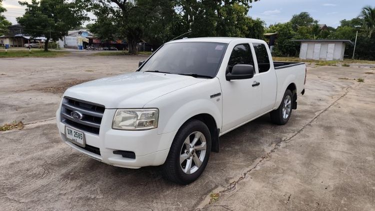 รถ Ford Ranger 2.5 XLT 4WD สี ขาว