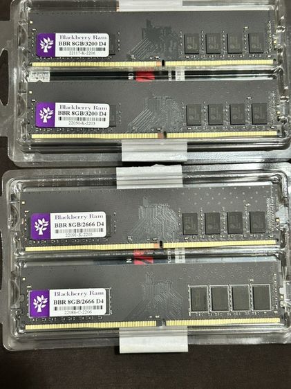 ที่เก็บข้อมูลและเมมโมรี่การ์ด RAM 8 GB. 4 GB