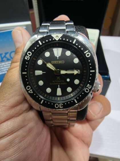 Seiko  เต่าใหญ่ ดำทอง