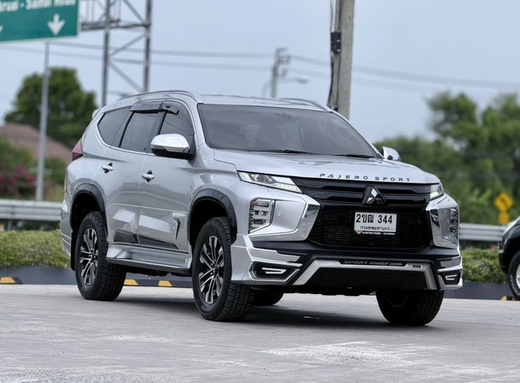 รถ Mitsubishi Pajero Sport 2.4 GT Premium 2WD สี ดำ