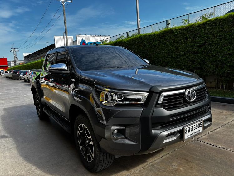 รถ Toyota Hilux Revo 2.4 Prerunner Mid สี เทา