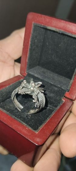 ขายแหวนเงินมังกรงานเก่าราคา 2,500 บาท