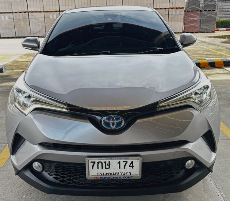 รถ Toyota C-HR 1.8 Hybrid Hi สี เทา