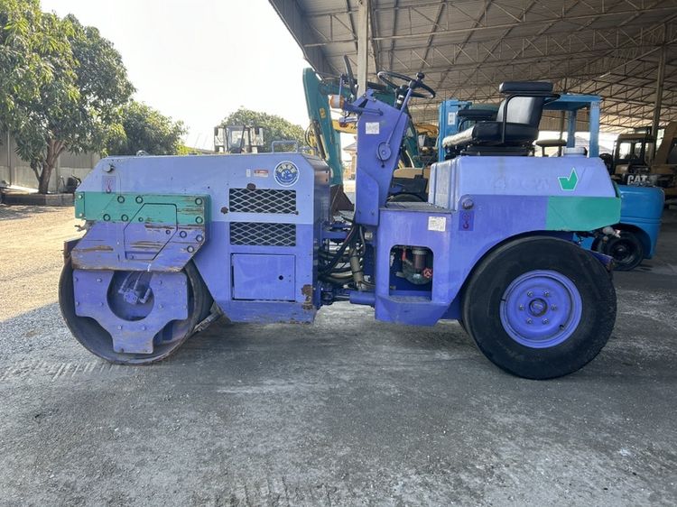 รถบดล้อหน้าเหล็กล้อหลังยาง KOMASTU รุ่น JV40CW-3  ขนาด 4ตัน รถเก่านอก รูปที่ 8
