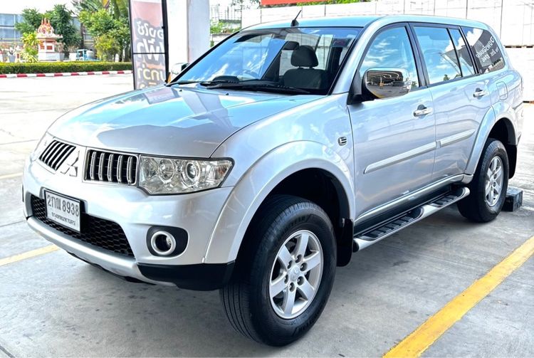 รถ Mitsubishi Pajero Sport 2.5 GLS สี บรอนซ์เงิน