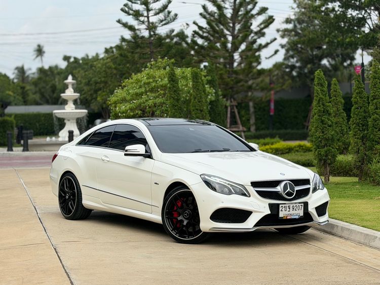 Mercedes-Benz E-Class 2012 E200 CGI Sedan เบนซิน ไม่ติดแก๊ส เกียร์อัตโนมัติ ขาว รูปที่ 3