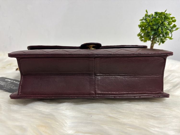Vintage Burgundy Quilted Lambskin Single Flap Bagมือสองแท้💯 รูปที่ 5