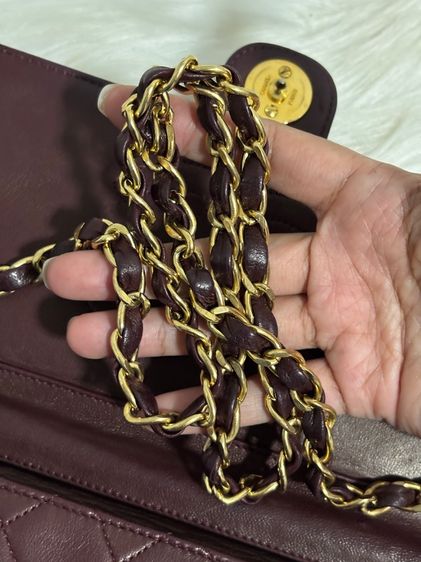 Vintage Burgundy Quilted Lambskin Single Flap Bagมือสองแท้💯 รูปที่ 16