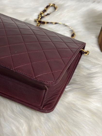 Vintage Burgundy Quilted Lambskin Single Flap Bagมือสองแท้💯 รูปที่ 9
