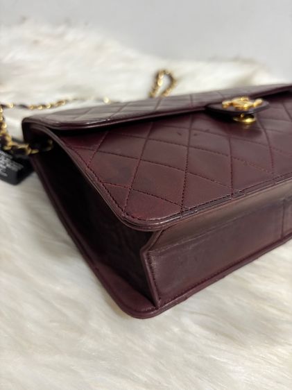 Vintage Burgundy Quilted Lambskin Single Flap Bagมือสองแท้💯 รูปที่ 6