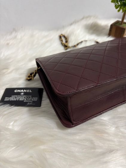 Vintage Burgundy Quilted Lambskin Single Flap Bagมือสองแท้💯 รูปที่ 8