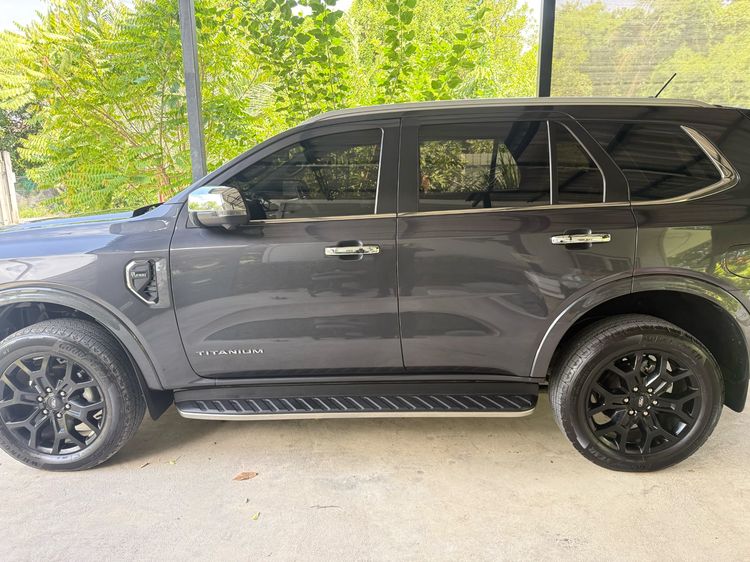 Ford Everest 2023 2.0 Titanium Plus Utility-car ดีเซล เกียร์อัตโนมัติ เทา รูปที่ 3