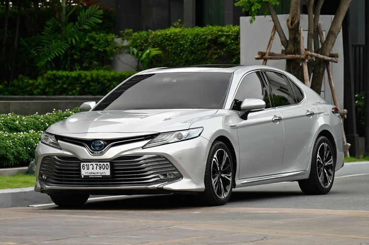 รถ Toyota Camry 2.5 HV Premium สี บรอนซ์เงิน