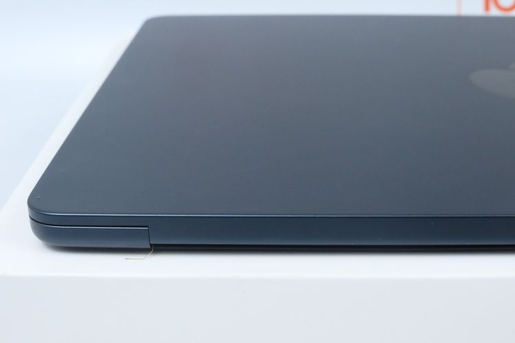 MacBook Air M2 13" 8.256GB  รูปที่ 9