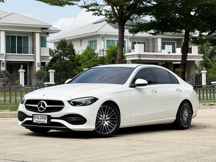 รถ Mercedes-Benz C-Class C220 สี ขาว