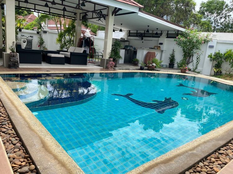 ตกแต่งครบ ใช่ ขายบ้านพูลวิลล่าพร้อมเฟอร์นิเจอร์ รูปที่ 2