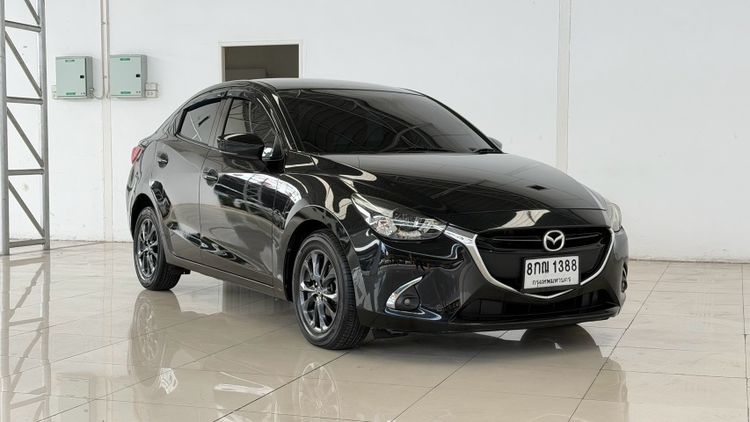 รถ Mazda Mazda 2 1.3 High Connect สี น้ำตาล