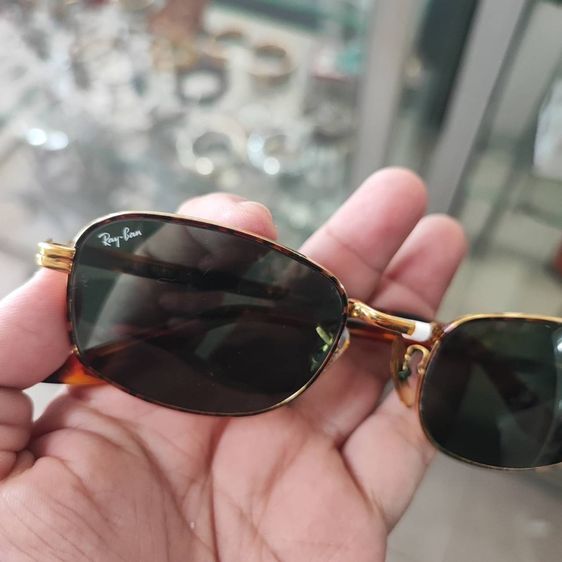 แว่นกันแดดนี้คือ Ray-Ban รุ่นวินเทจ W2190 รูปที่ 2
