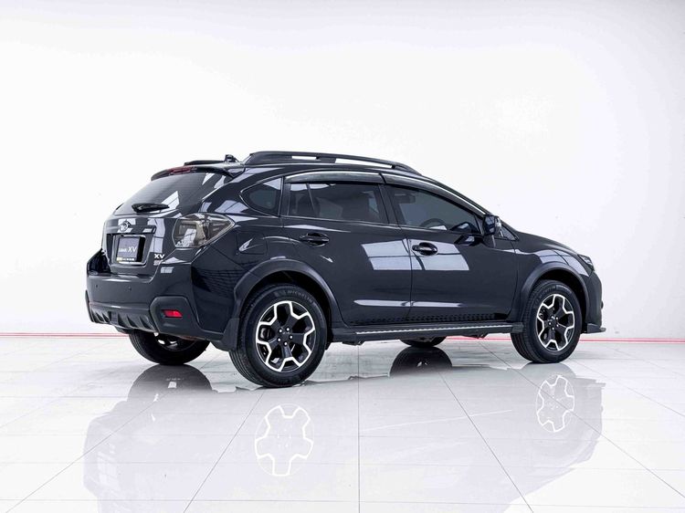 Subaru XV 2017 2.0 4WD Utility-car เบนซิน ไม่ติดแก๊ส เกียร์อัตโนมัติ ดำ รูปที่ 4