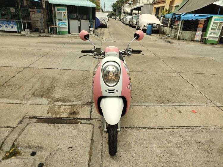 🛵ยังไงก็ขาย SCOOPY-i ปี 56 เครื่องดี สีสวย สตาร์ทมือ เล่มชุดโอนครบ+เปลี่ยนถ่ายน้ำมันเครื่องฟรี ส่งฟรี30 ก.ม รูปที่ 4