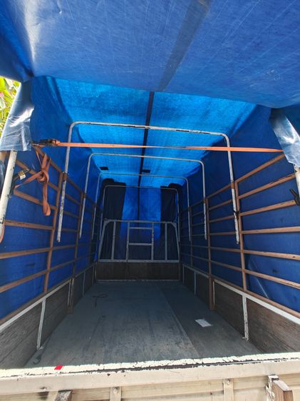 Isuzu ELF 2015 3.0 NLR Pickup ดีเซล ไม่ติดแก๊ส เกียร์ธรรมดา ขาว รูปที่ 2