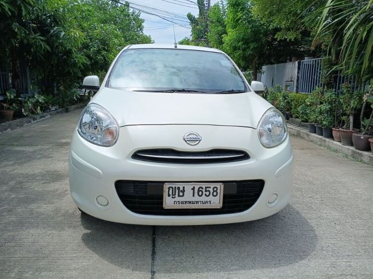 รถ Nissan March 1.2 VL สี ขาว