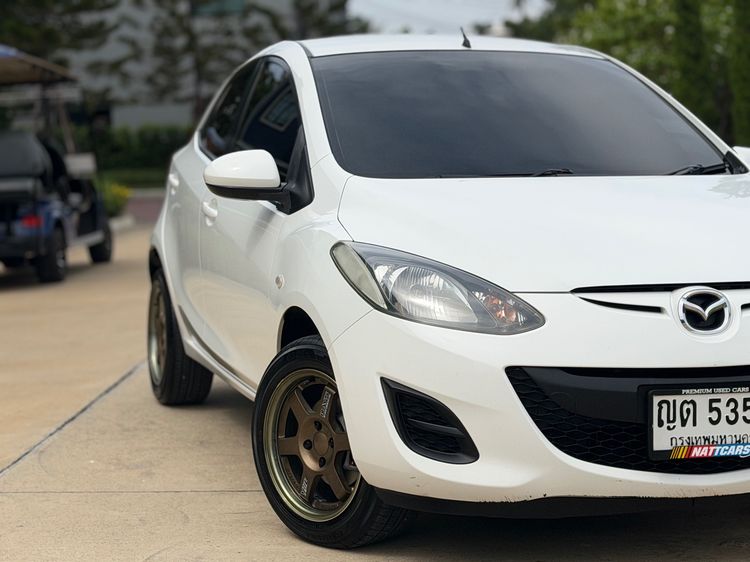 Mazda Mazda 2 2011 1.5 Sports Groove Sedan เบนซิน ไม่ติดแก๊ส เกียร์อัตโนมัติ ขาว รูปที่ 4