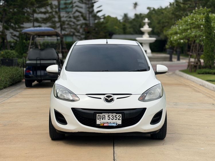 Mazda Mazda 2 2011 1.5 Sports Groove Sedan เบนซิน ไม่ติดแก๊ส เกียร์อัตโนมัติ ขาว รูปที่ 2