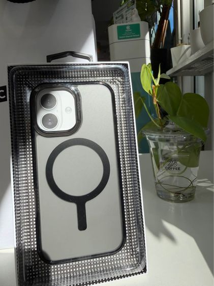 Case iPhone17  UNIQ