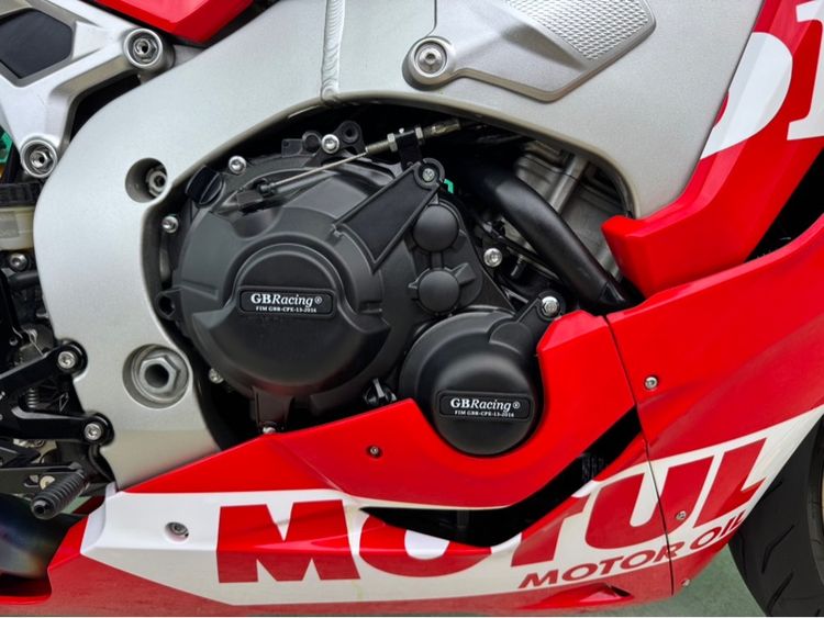 HONDA CBR1000RR SP สีแดง ขาว ปี18จด20 รถมือเดียว  รูปที่ 6