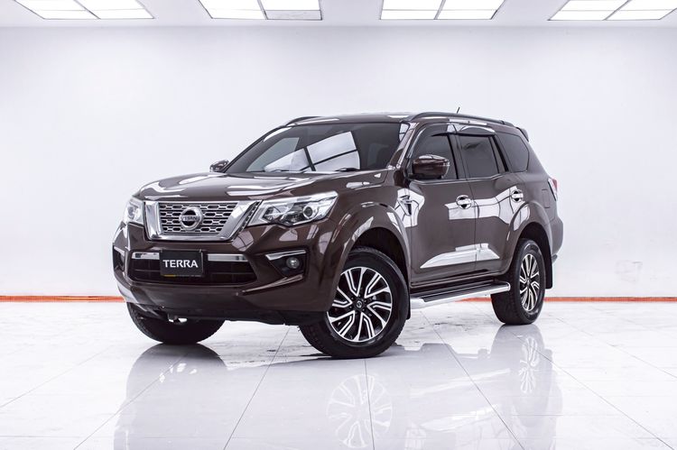 รถ Nissan Terra 2.3 VL 4WD สี น้ำตาล
