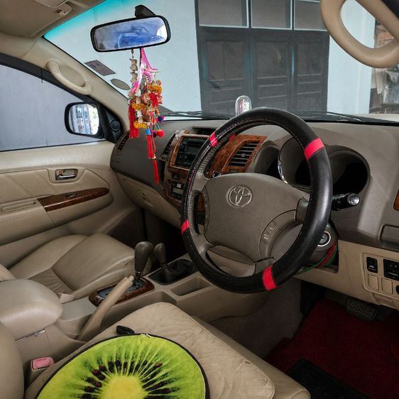Toyota Fortuner 2005 2.7 V 4WD Sedan เบนซิน เกียร์อัตโนมัติ บรอนซ์เงิน รูปที่ 4