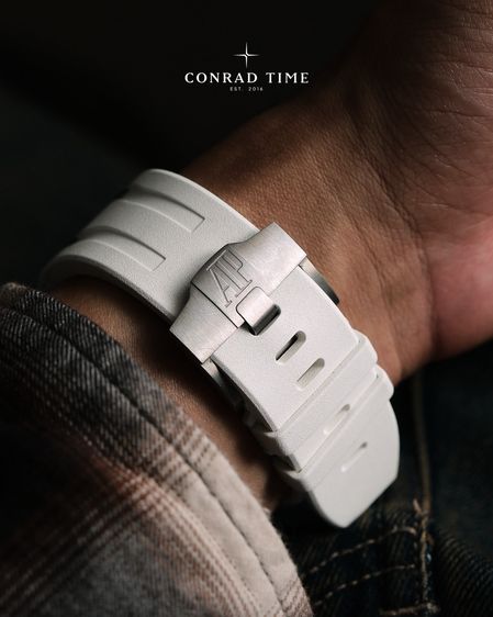 AP. Royal Oak Offshore 26402CB.OOA010CA01 White Dial White Rubber Strap 2014 44mm. Fullset  รูปที่ 5