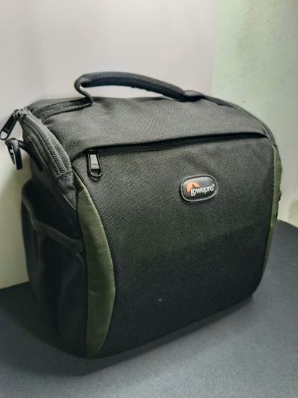 กระเป๋ากล้อง Lowepro Format 160 กระเป๋าสะพายข้างกันกระแทก สำหรับกล้อง DSLR / Mirrorless มือสองสภาพดี รูปที่ 2