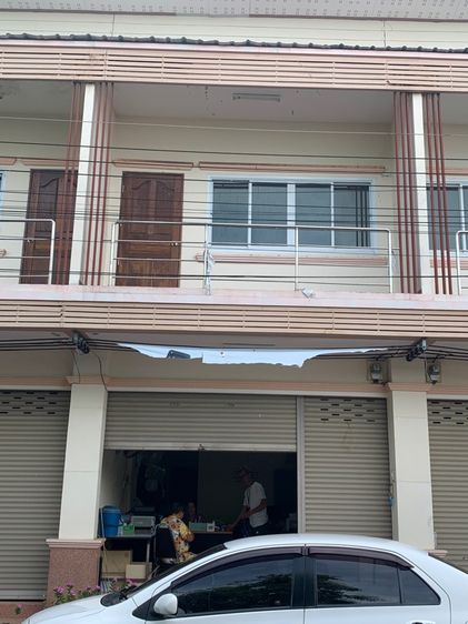 ตึกแถวอาคารพานิชเดินทางสดวก