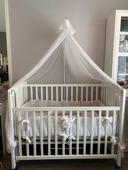 เตียงนอนเด็กไม้แท้ KITSO สีขาว + ชุดที่นอน Princess ครบชุด + ฟูก Airy สภาพนางฟ้า เพียง 6,000.- รูปที่ 2