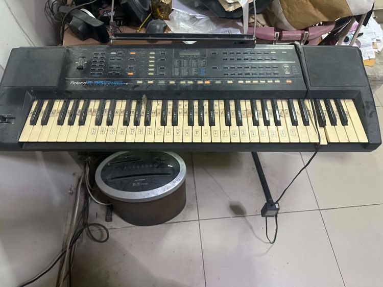 ขายคีย์บอร์ด Roland E-35  Intellegent Synthesizer พร้อมที่ตั้ง 