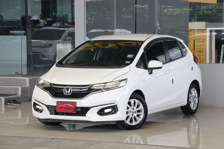 รถ Honda Jazz 1.5 V i-VTEC สี ขาว